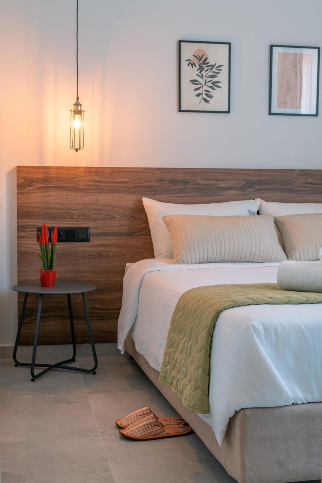 Brand New Suites In City Center 伊拉克利翁 外观 照片